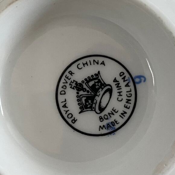 VTG Royal Dover Bone China, England, Teacup & Saucer, Yellow Birds, Pink, Floral - Picture 8 of 8